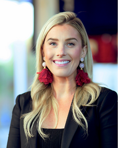 Photo of Annie Stone